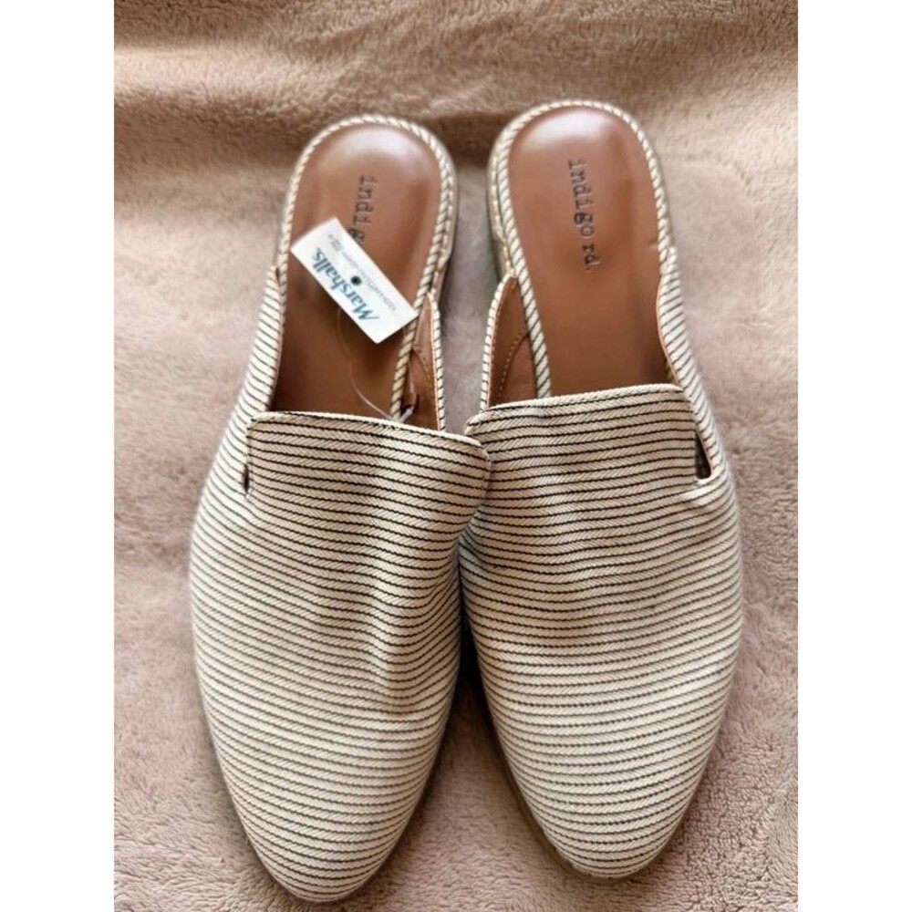 Indigo Rd. NEW Hayze Mules Size 8.5